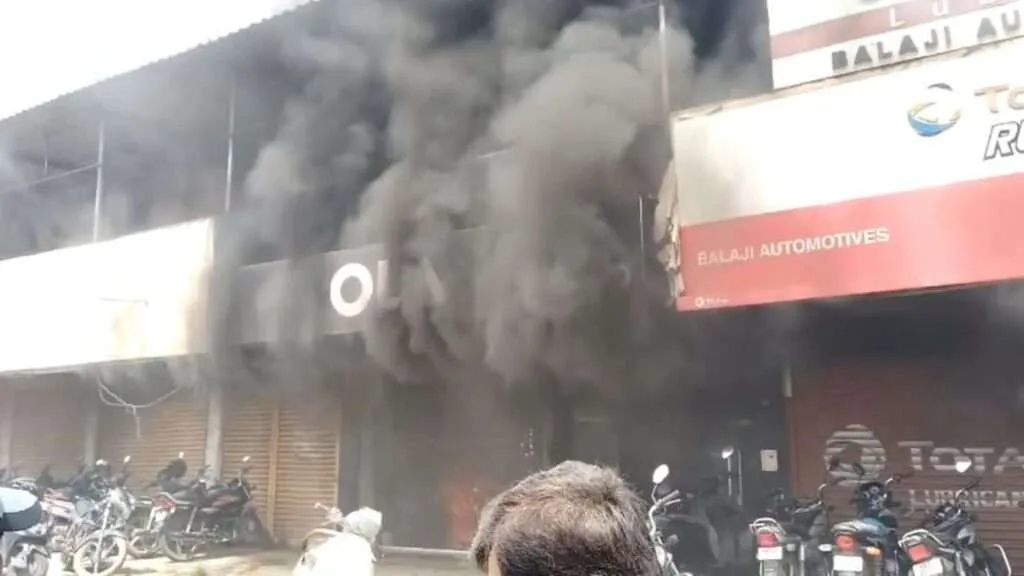 ola-showroom-fire