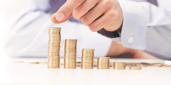 Axis Max Life Insurance launches sustainable Wealth 50 Index Fund