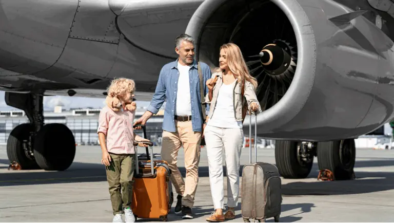 Don’t Fly Without Knowing This: Is Your Credit or Debit Card Providing Free Air Accident Cover!