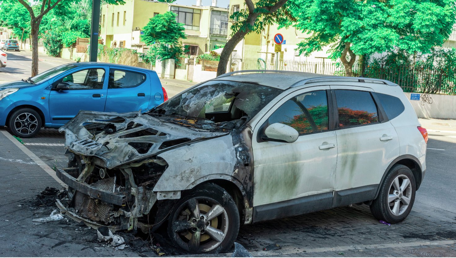 Is Your Landlord Responsible for Vehicle Damage? Must-Know Legal Tips for Tenants