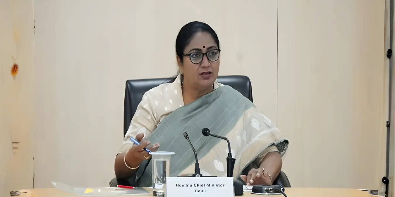 Delhi CM Rekha Gupta’s Announcement: Delhi’s Collateral-Free Loans Offer Upto Rs 10 crore !