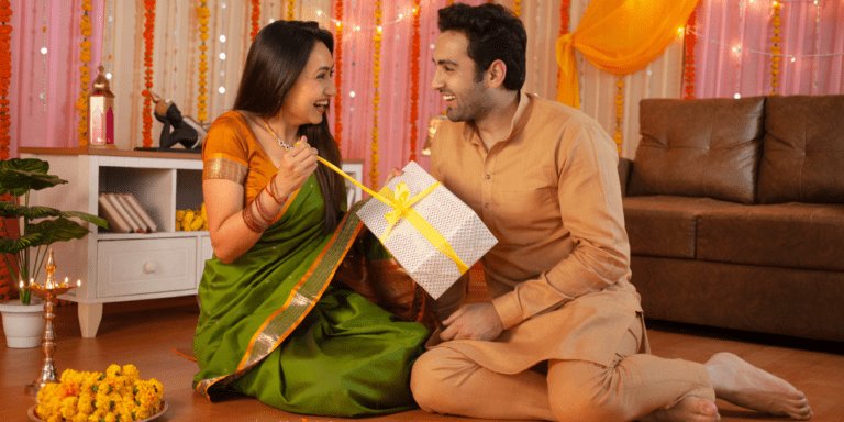 Income Tax Notice Alert: Monthly Money to Wife? Know These Rules to Stay Safe