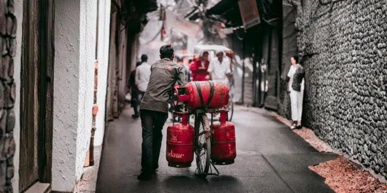 What Happens to Your LPG Cylinder Supply If You Don't Switch to PNG — Here's What the New Rule Says